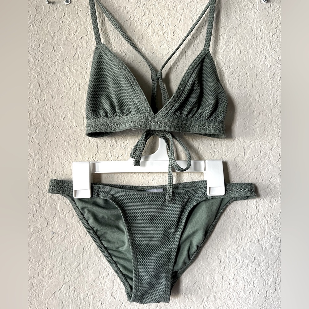 green bikinis top and bottom